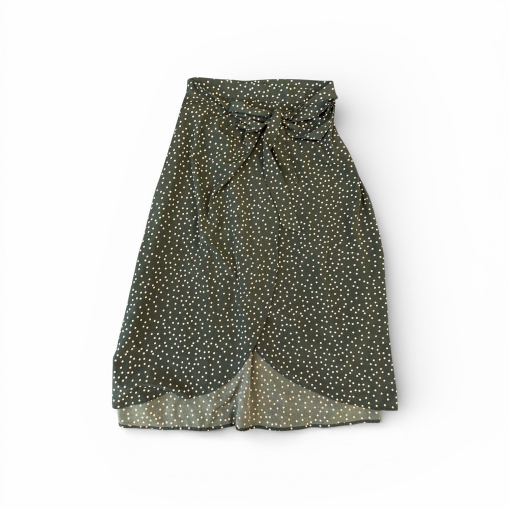 New Choice Green Polka Dot Wrap Skirt Size M
